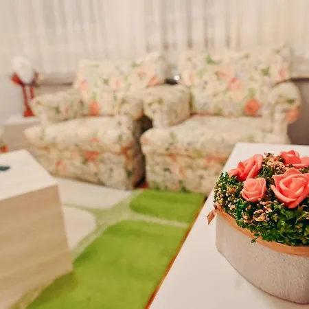 Golf Queen Maria Home2host