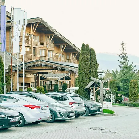 Golf Queen Maria Home2host