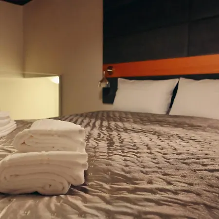 Golf Queen Maria Home2host *