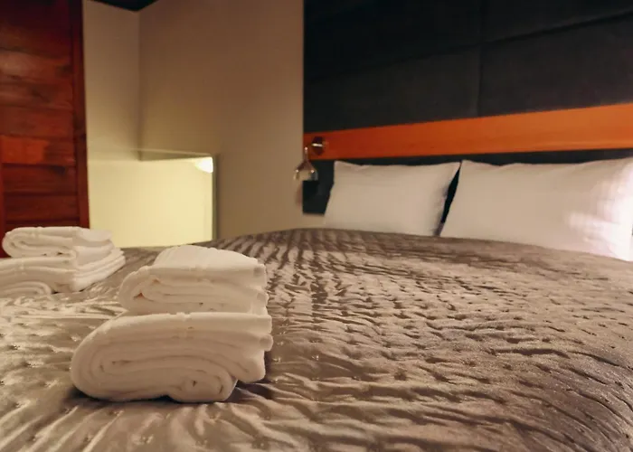 Golf Queen Maria Home2host *